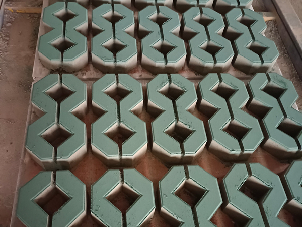 停車場(chǎng)八字植草磚